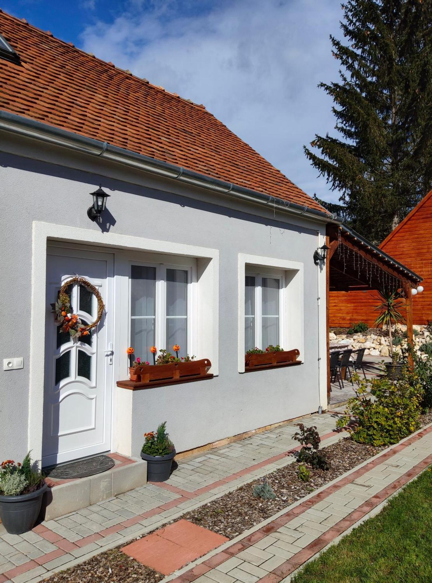 Borostyankut Wellness Home Bakonybél Kültér fotó